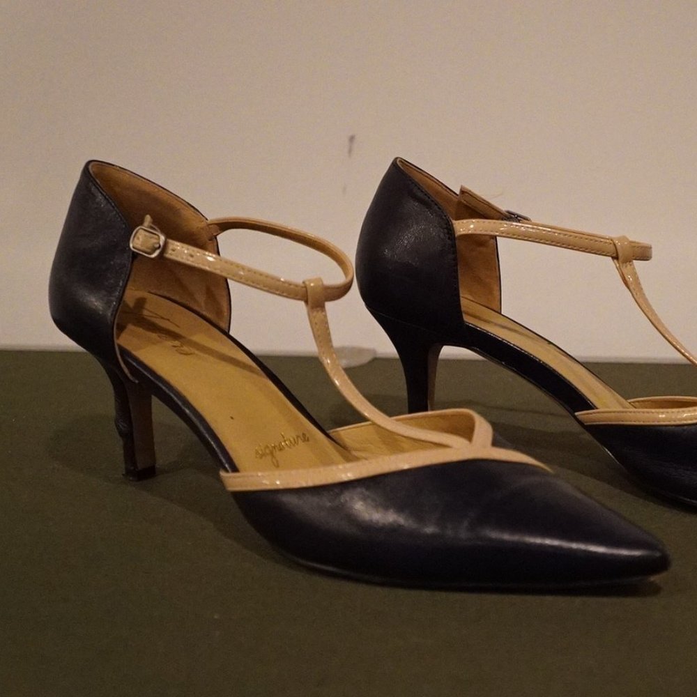 Trotters Strappy Kitten Heel